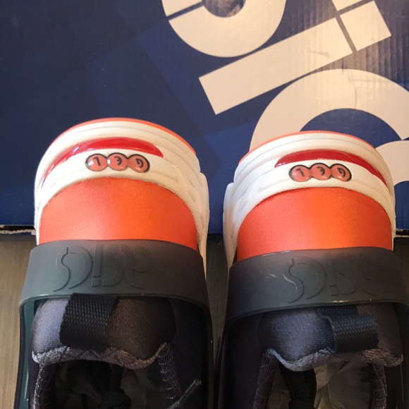 Asics Men's Running Shoes(black/gray/orange) - Picture 6 of 7